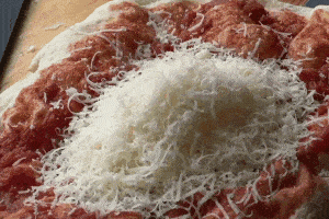 Мы рискнули и сделали «жуткую» пиццу из TikTok. И вот что из этого вышло