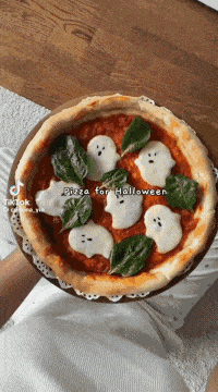 Мы рискнули и сделали «жуткую» пиццу из TikTok. И вот что из этого вышло