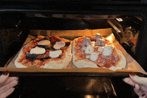 Мы рискнули и сделали «жуткую» пиццу из TikTok. И вот что из этого вышло