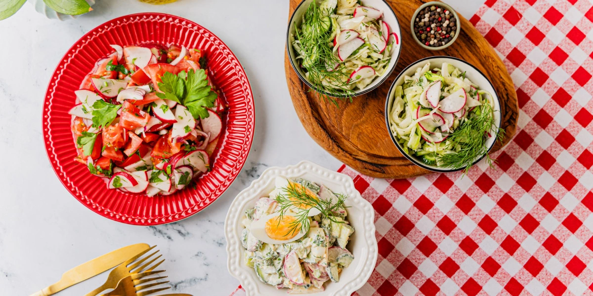 5 салатов с&nbsp;редиской, которые хороши в&nbsp;будни, на&nbsp;даче и&nbsp;к&nbsp;шашлыку