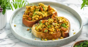 Омлет из тофу с лисичками