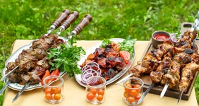 Какой шашлык самый вкусный? Готовим по самым популярным рецептам и выбираем