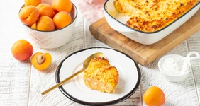 Творожная запеканка с морковью и персиком