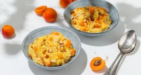 Пшённая каша с абрикосами и миндалём