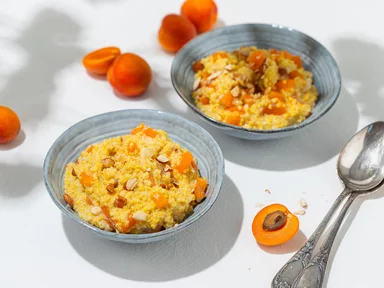 Пшённая каша с абрикосами и миндалём