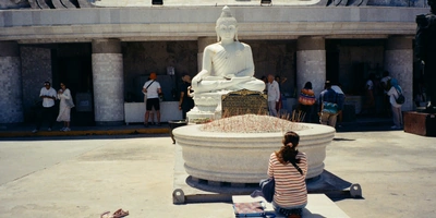 Кот на борту, языковой барьер и овсянка за 700 рублей: реальная жизнь в Таиланде