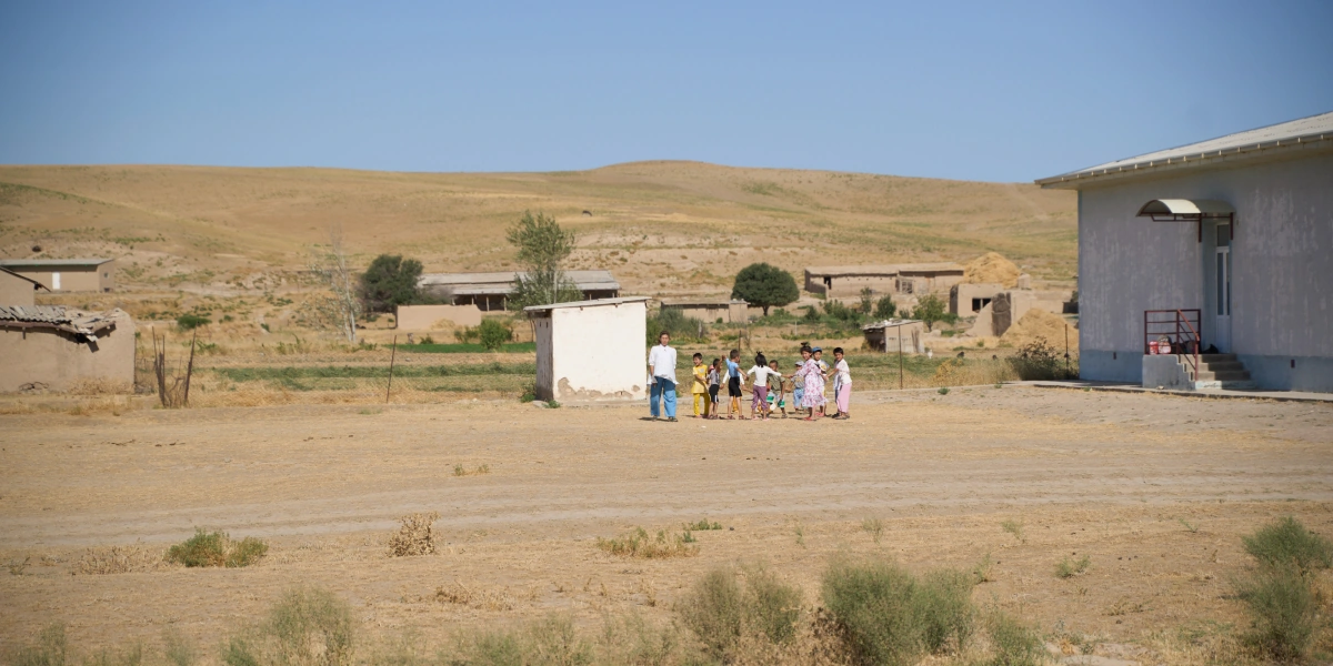 Дорога на Джизак: кто стоит за производством дынь для ВкусВилла