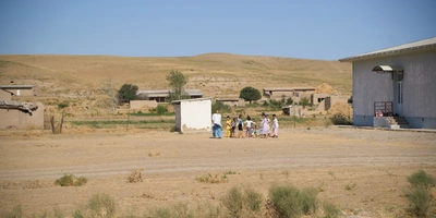 Дорога на Джизак: кто стоит за производством дынь для ВкусВилла