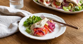 Запечённая куриная грудка с томатами и оливками