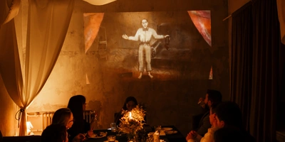 Повод есть: роман с&nbsp;театром и&nbsp;едой, или Вечер по-Булгаковски