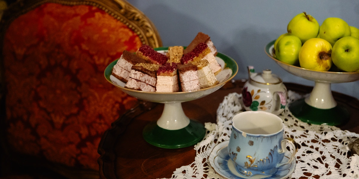 Повод есть: Коломна, пастила и&nbsp;Достоевский наизнанку