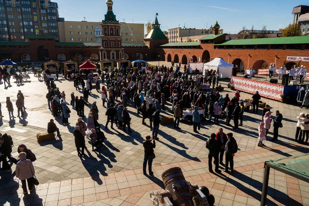 Праздник проходит на территории кремля в центре Йошкар-Олы © Фото Никита Луковников