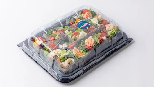 Ассорти салатов (С креветкой и горошком, Греческий, С лососем) в фуршетных стаканчиках, 15 шт