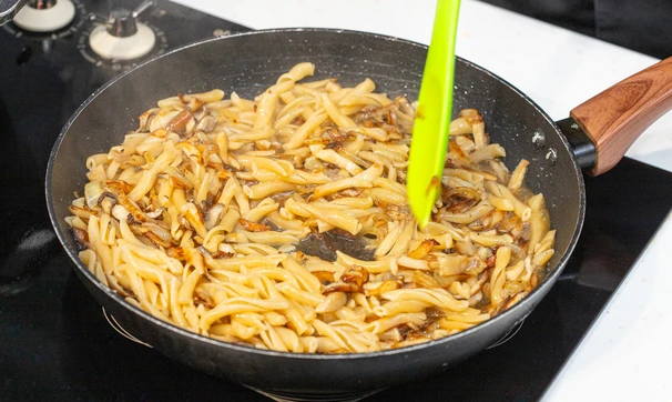 Перечная паста с вёшенками, шаг 3/4