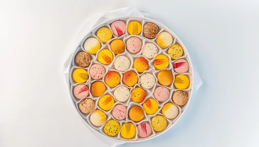 Набор Пирожных Макарон «Праздничный», 40 шт