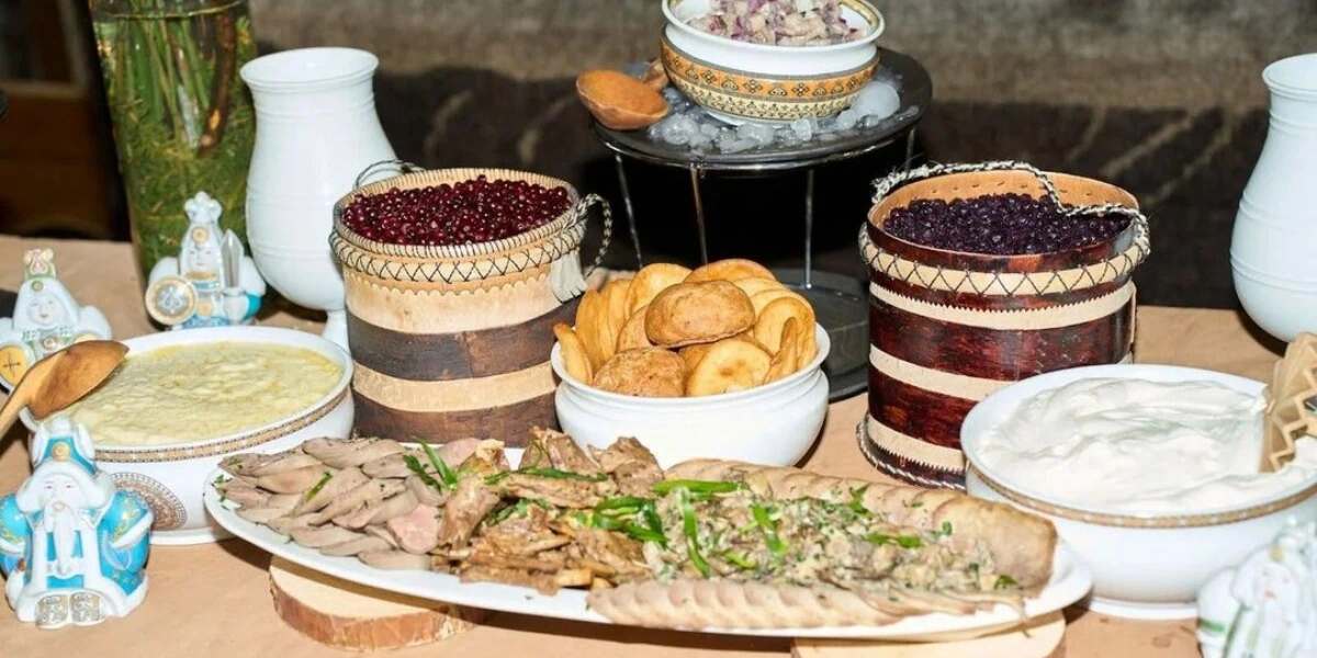 В традиционной арктической кухне много рыбы и&nbsp;дичи. Фото: пресс-служба Ассоциации гостеприимства Республики Саха (Якутия)