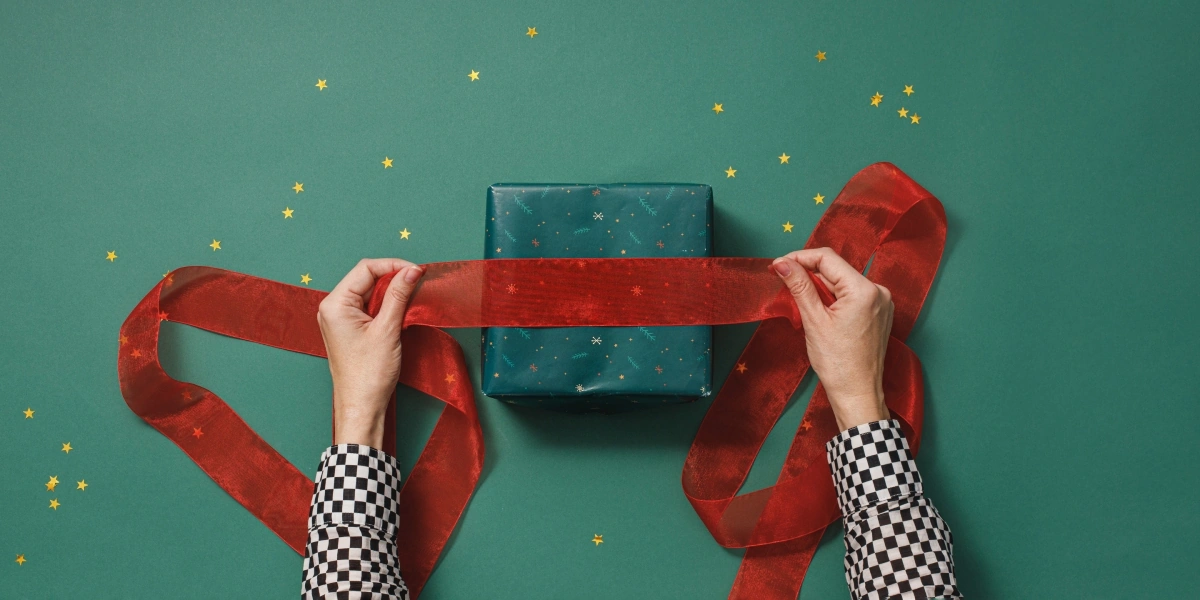 10 простых способов красиво и&nbsp;быстро упаковать подарки