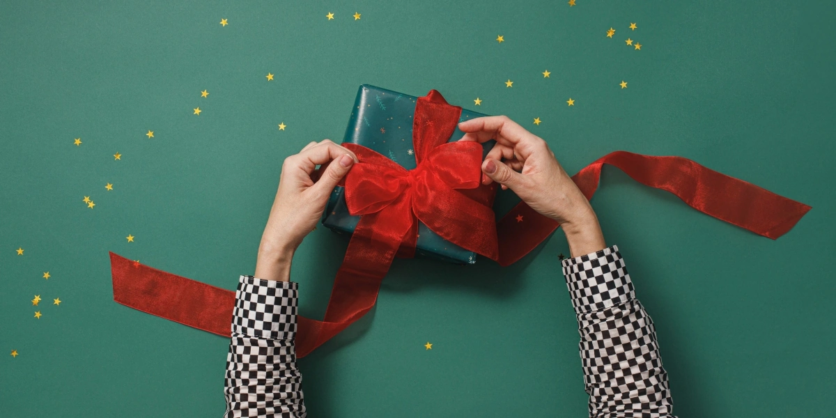 10 простых способов красиво и&nbsp;быстро упаковать подарки