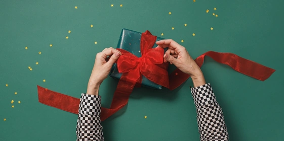 10 простых способов красиво и&nbsp;быстро упаковать подарки