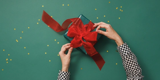 10 простых способов красиво и&nbsp;быстро упаковать подарки