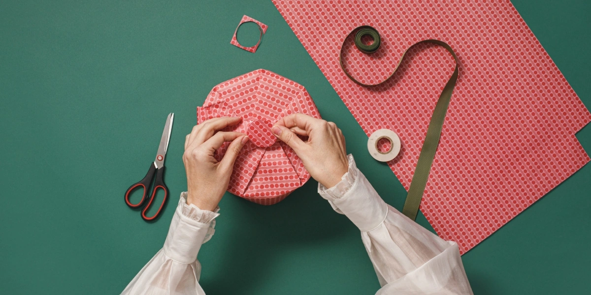 10 простых способов красиво и&nbsp;быстро упаковать подарки