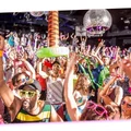 Фотографии с официального аккаунта Daybreaker в ознакомительных целях