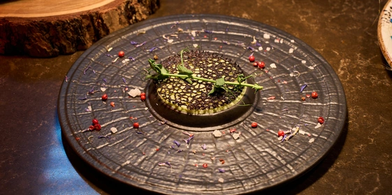 На фестивале «Вкус Якутии — 2024» было представлено 66 блюд и&nbsp;14 напитков. Фото: пресс-служба Ассоциации гостеприимства Республики Саха (Якутия)