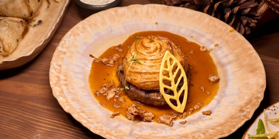 На фестивале «Вкус Якутии — 2024» было представлено 66 блюд и&nbsp;14 напитков. Фото: пресс-служба Ассоциации гостеприимства Республики Саха (Якутия)