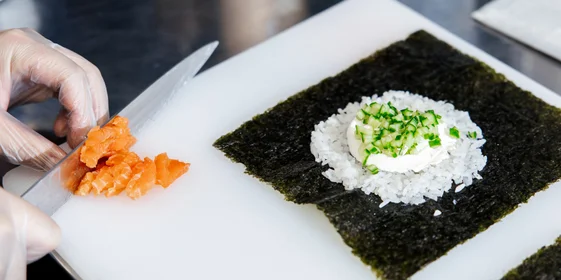 Мне снился сом: как готовят роллы на секретной кухне ВкусВилла