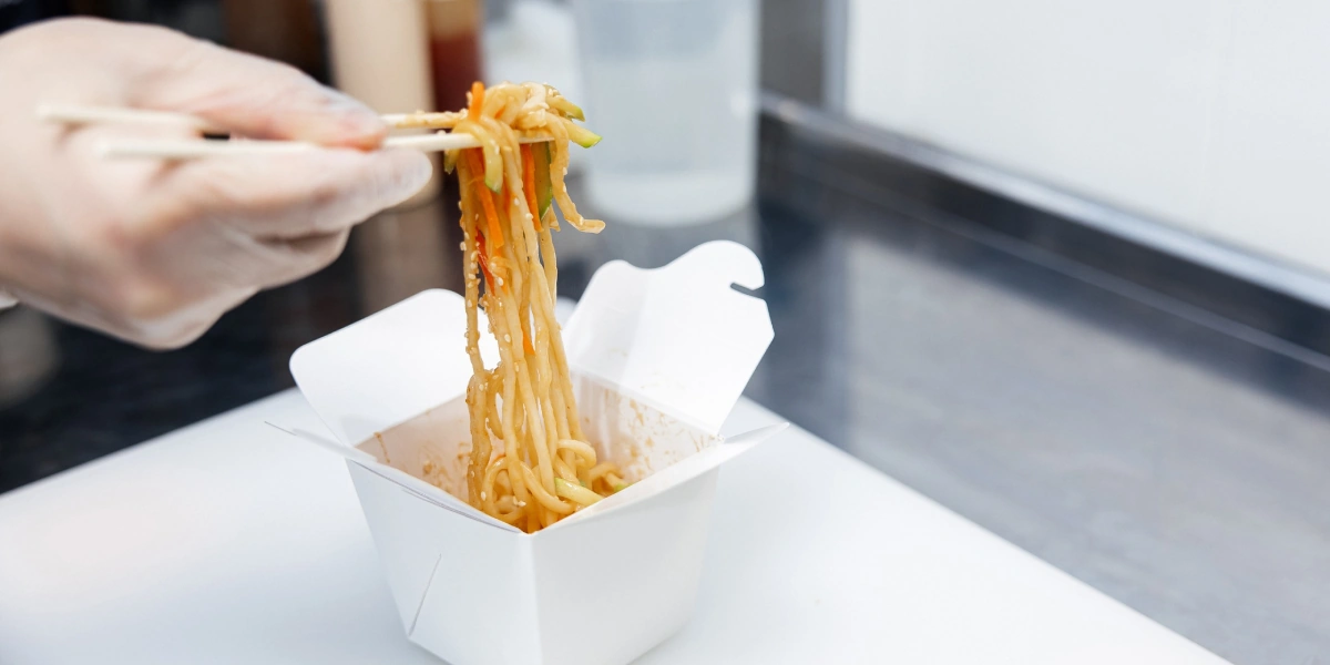 Мне снился сом: как готовят роллы на&nbsp;секретной кухне ВкусВилла