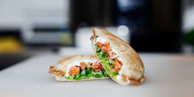 Мне снился сом: как готовят роллы на&nbsp;секретной кухне ВкусВилла