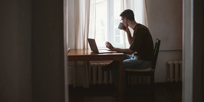 Что ест и пьёт студент, когда есть деньги и их нет