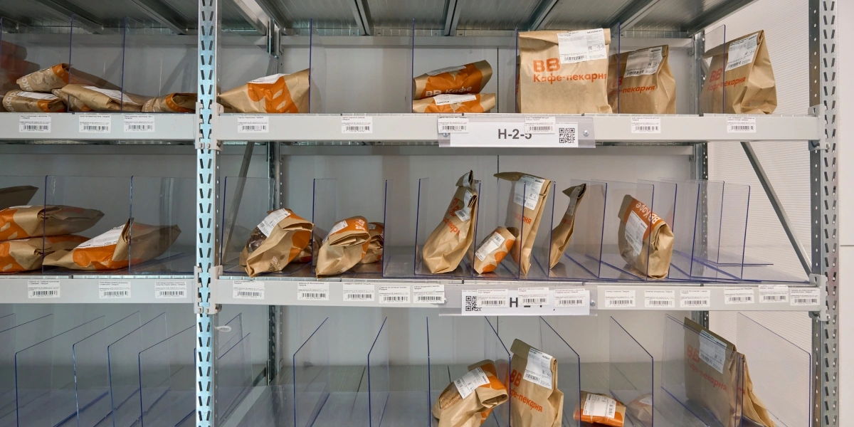 От поставки до доставки: как контролируем качество в магазинах и дарксторах