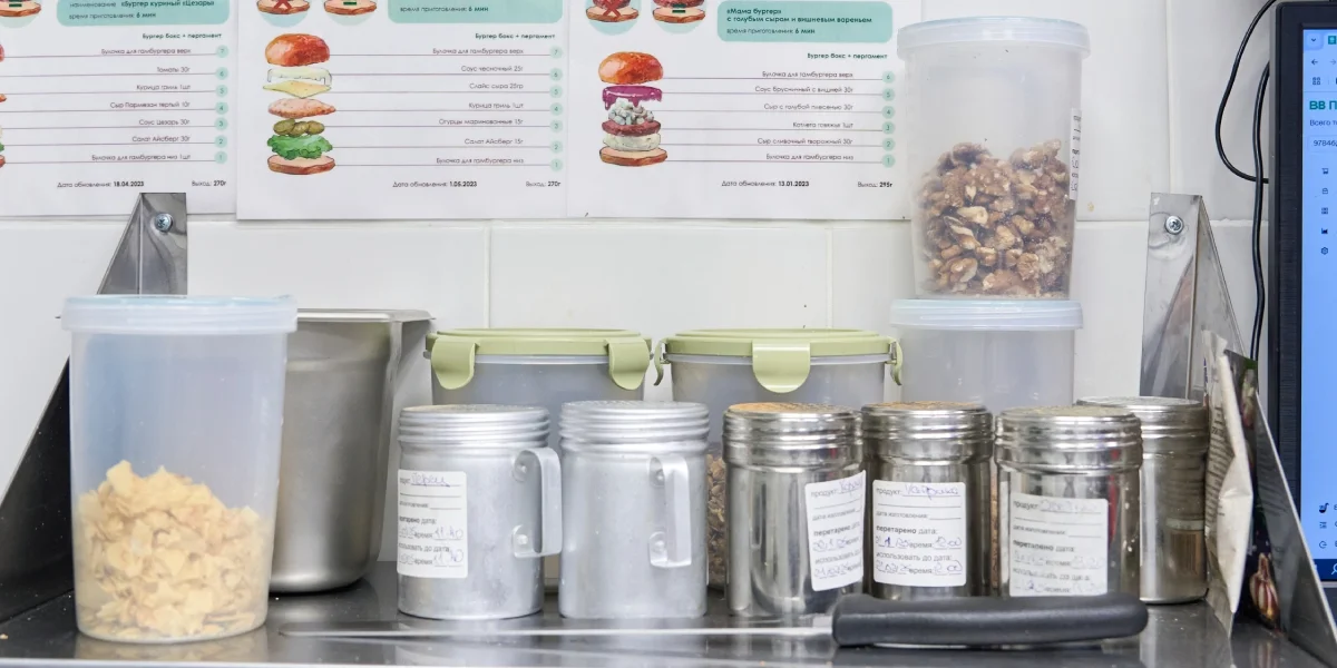 От поставки до доставки: как контролируем качество в магазинах и дарксторах