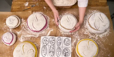 Как актриса превратила хлеб в холсты