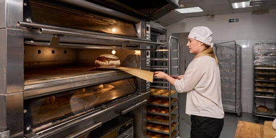 Как актриса превратила хлеб в&nbsp;холсты