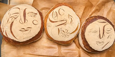 Как актриса превратила хлеб в холсты