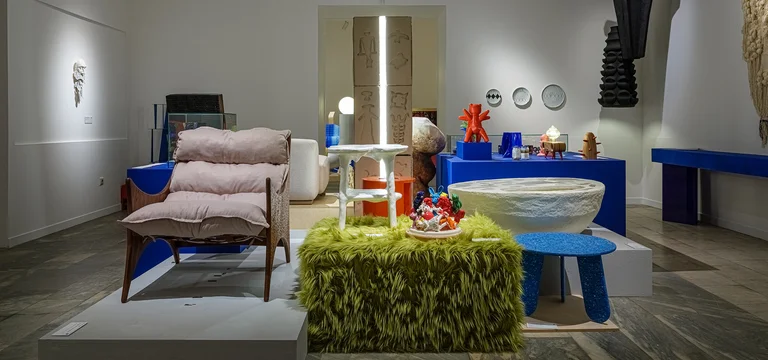 Я выращиваю мебель из грибов и мусора. Посмотрите сами