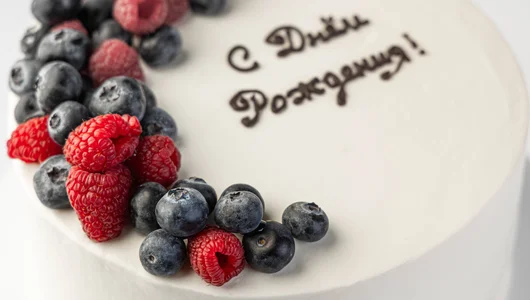 Торт «Ягодная открытка»