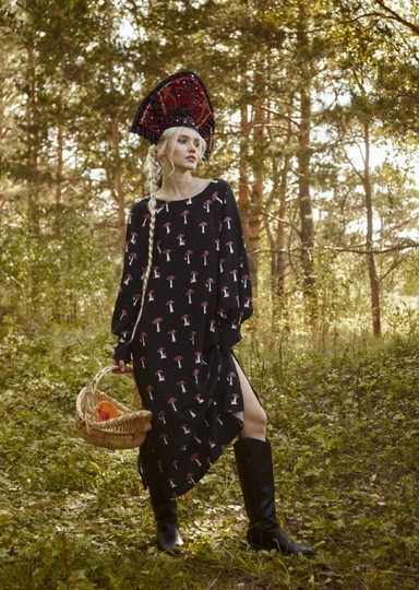 Русский фольклор в&nbsp;моде: как лапти, понёвы и&nbsp;кокошники вошли в&nbsp;гардеробы 2025 года