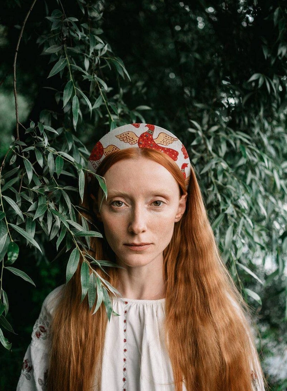Русский фольклор в&nbsp;моде: как лапти, понёвы и&nbsp;кокошники вошли в&nbsp;гардеробы 2025 года