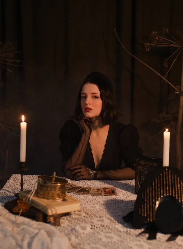 Тренд на русский фольклор: запах деревянного дома, сказки или поиск самого себя