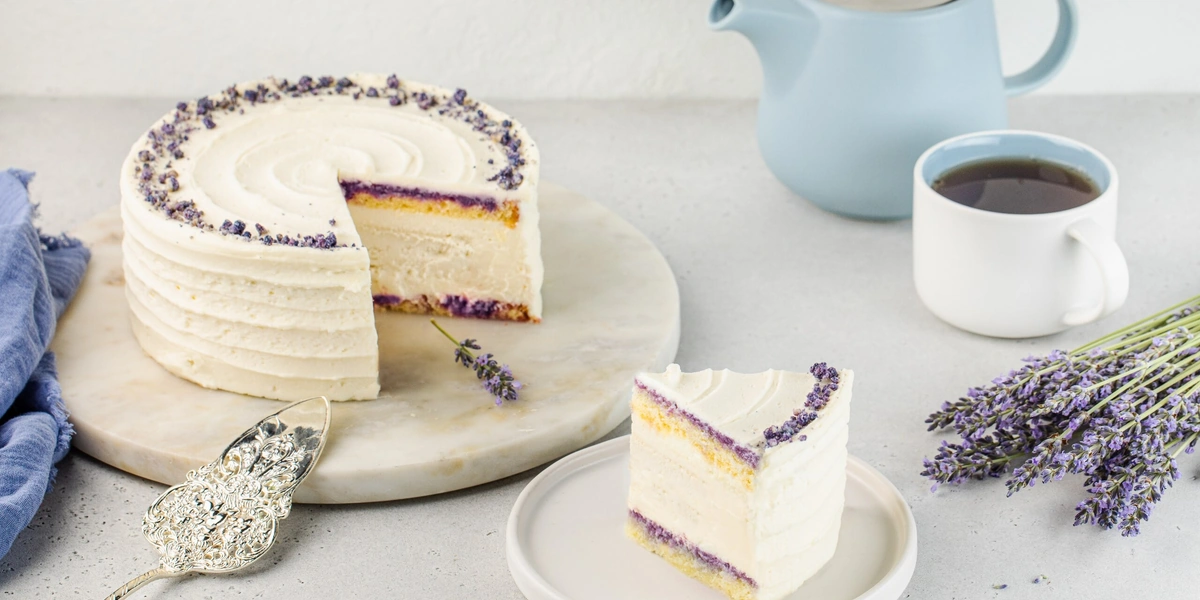 Зачем добавляют цветы в еду и какие сочетания вкуснее