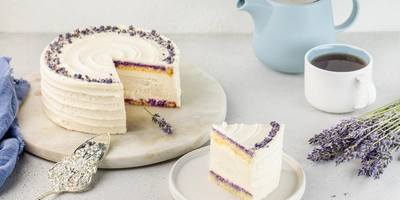 Зачем добавляют цветы в еду и какие сочетания вкуснее