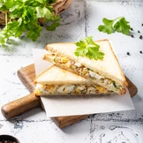 Сэндвич яичный с&nbsp;беконом