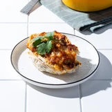 Улитки из лаваша с сыром и ветчиной