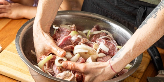 Какой шашлык самый вкусный? Готовим по самым популярным рецептам и выбираем