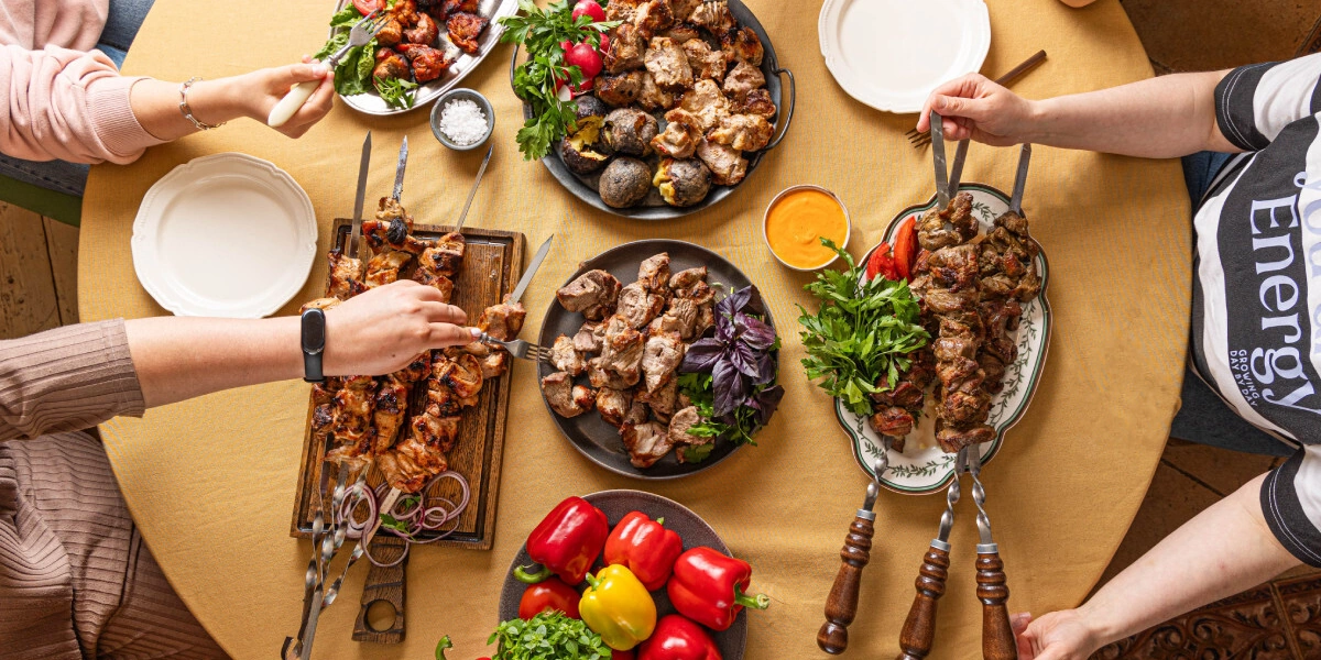 Какой шашлык самый вкусный? Готовим по самым популярным рецептам и выбираем