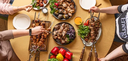 Какой шашлык самый вкусный? Готовим по самым популярным рецептам и выбираем