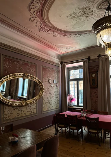 Пока хинкали перевариваются: топ мест в Грузии для уютного чаепития и не только